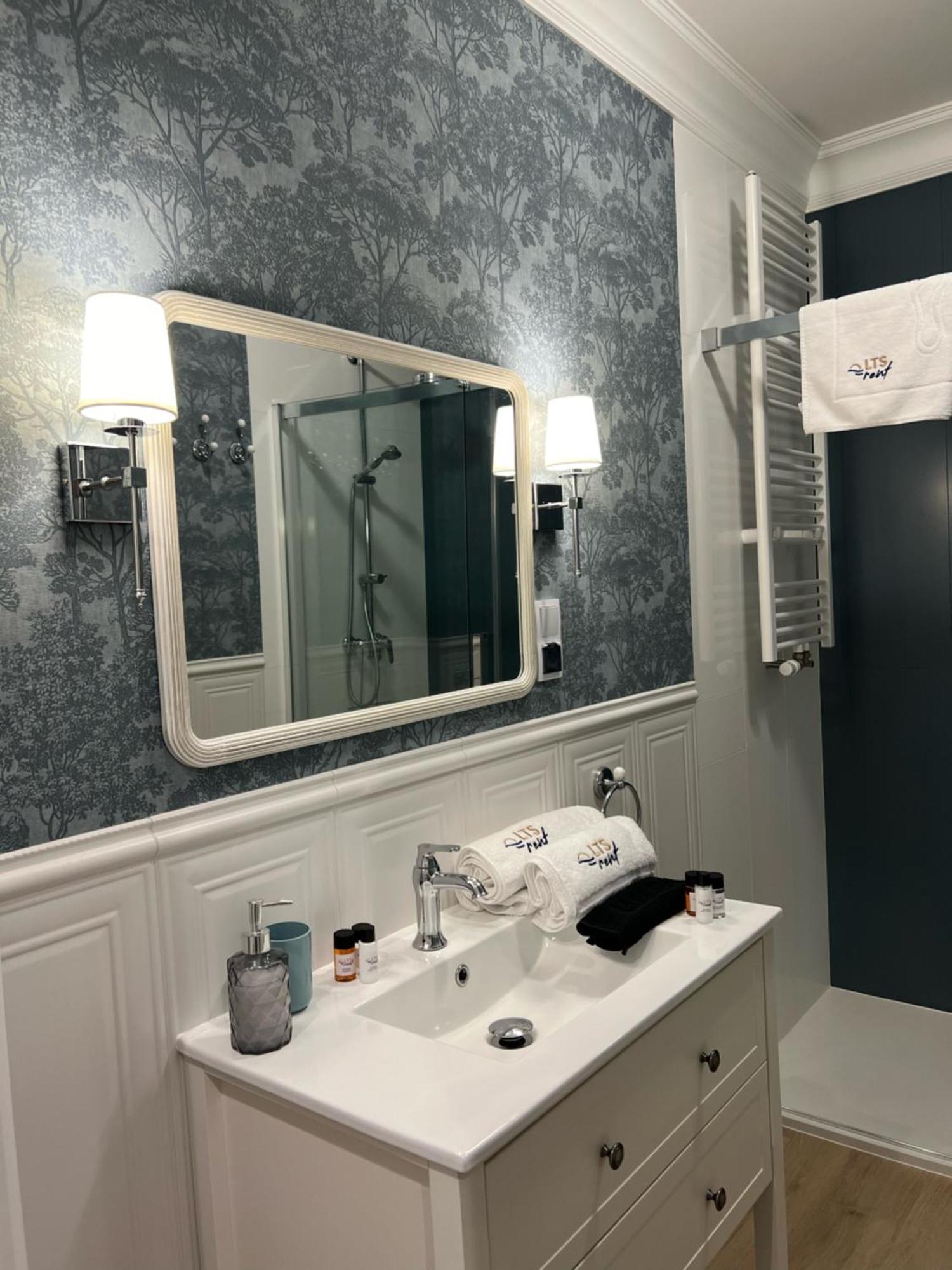 Lts Rent Luxury&Comfortable Blue Residence Angielska Grobla غدانسك المظهر الخارجي الصورة